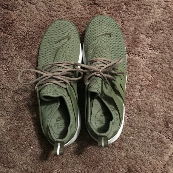 Nike Shoes - Nike shoes